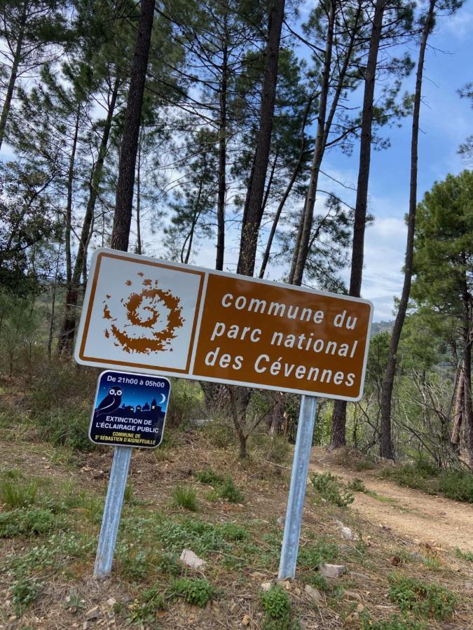 La Frigoule, Un Gite Au Coeur Du Parc Des Cevennes Generargues Exteriör bild